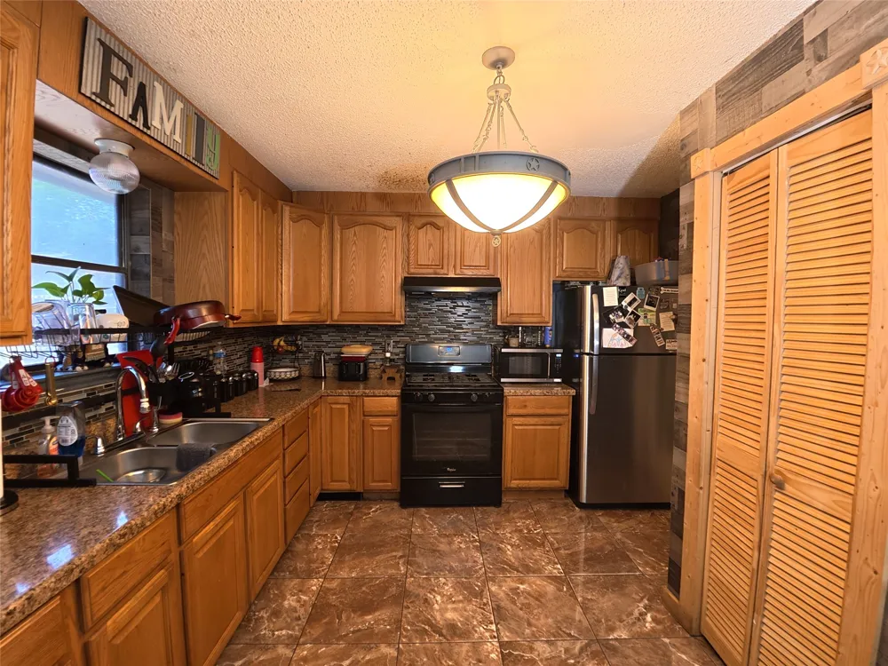 4808 Brook Crest Road Austin, TX 78744