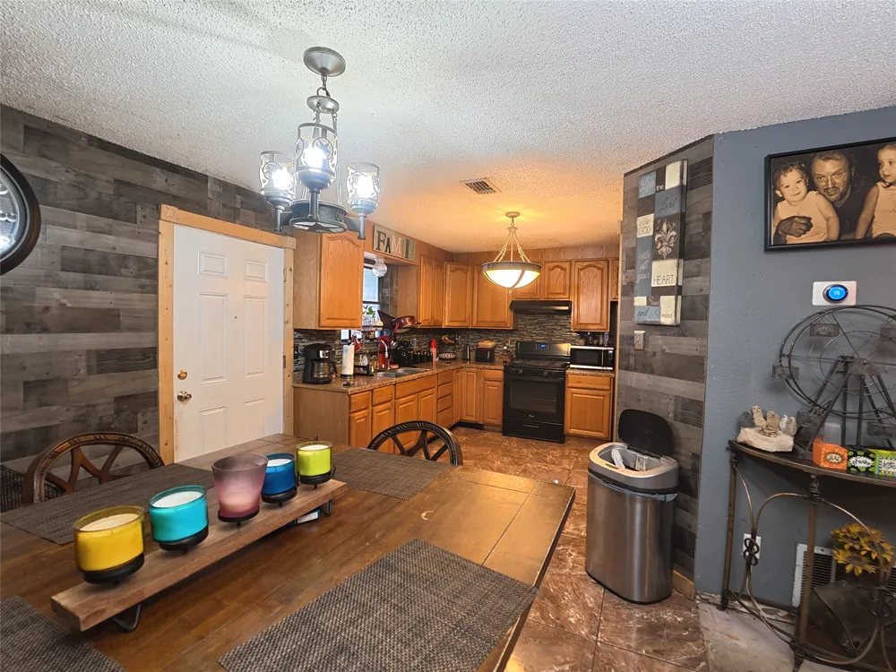 4808 Brook Crest Road Austin, TX 78744