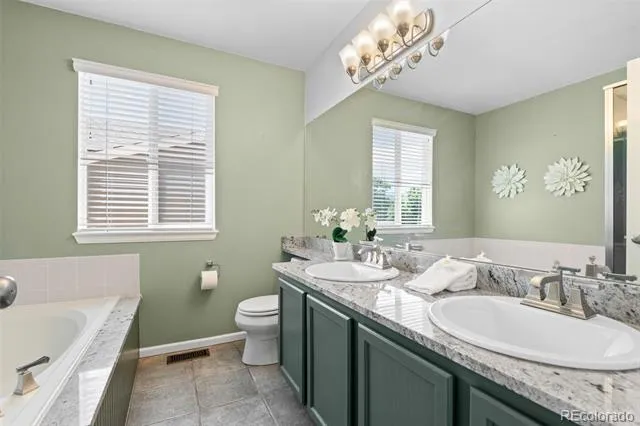 4883 Apollo Bay Drive Highlands Ranch, CO 80130