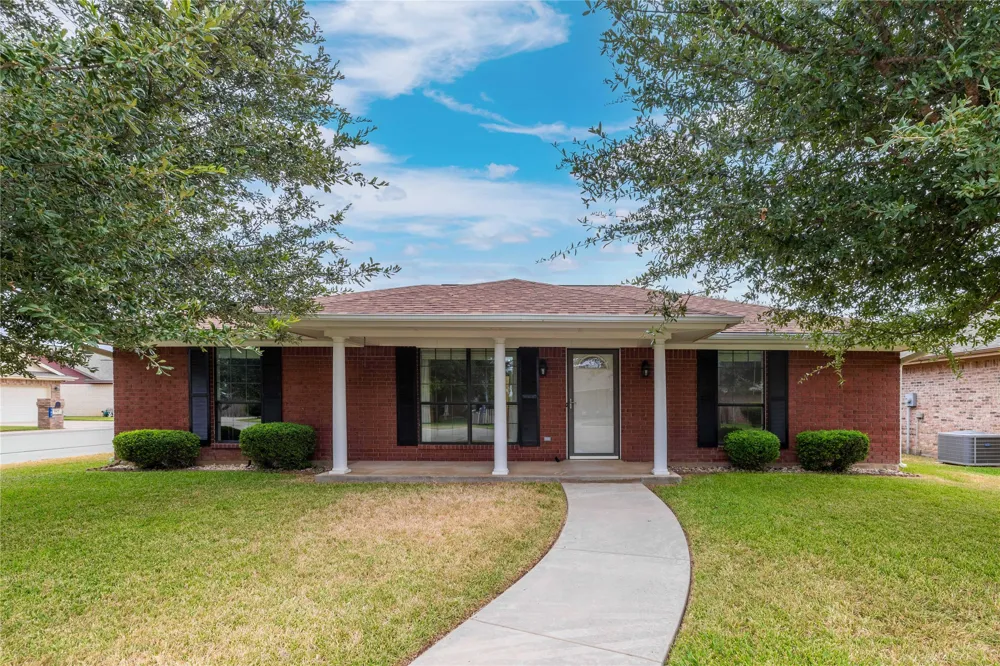189 Abby Road Early, TX 76802