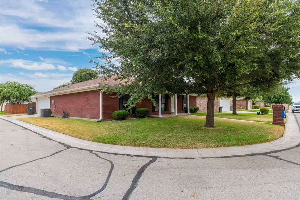 189 Abby Road Early, TX 76802
