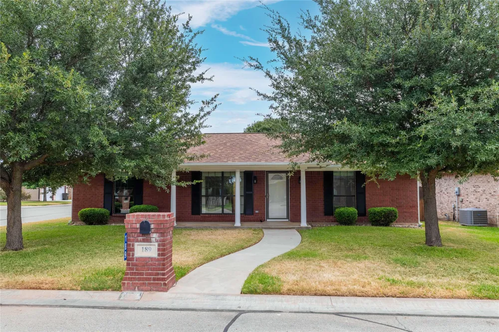 189 Abby Road Early, TX 76802