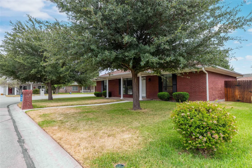 189 Abby Road Early, TX 76802