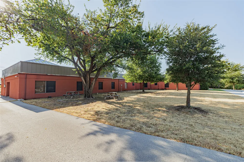 1210 S Business 287 Highway Decatur, TX 76234