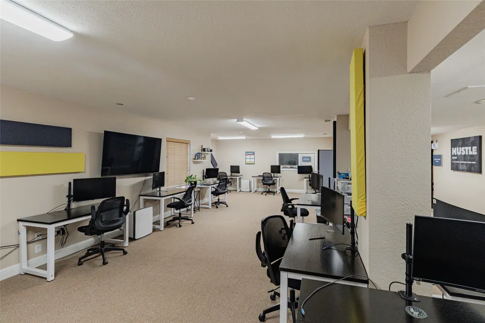 1210 S Business 287 Highway Decatur, TX 76234