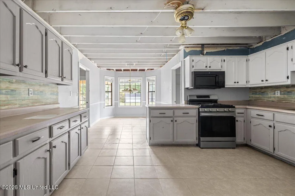 2850 Jaybird Road Hernando, MS 38632