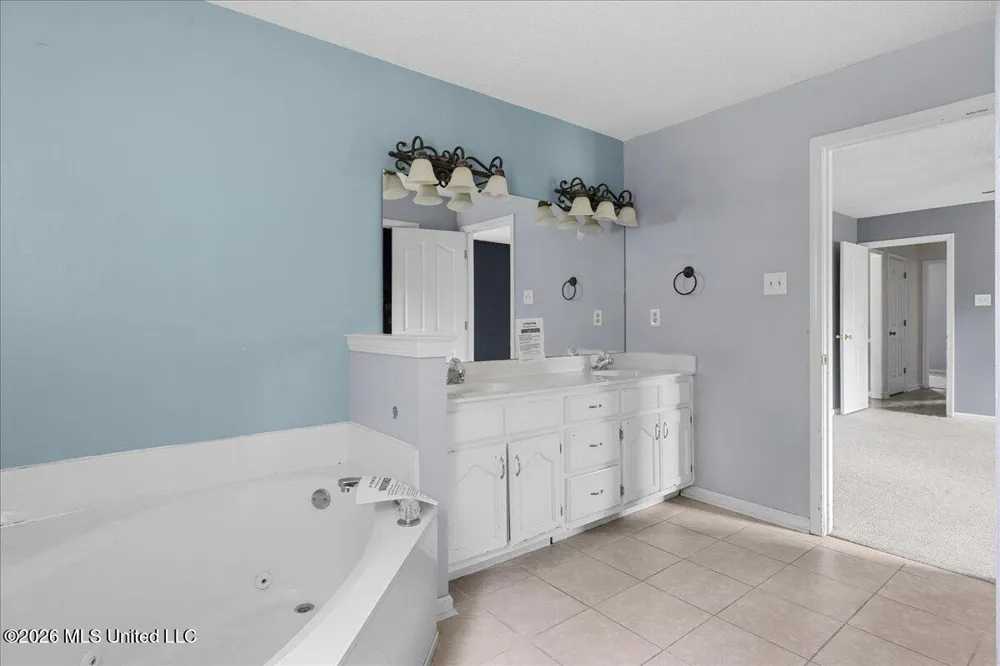 2850 Jaybird Road Hernando, MS 38632