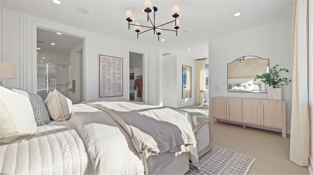 26671 Eclipse Way Valencia, CA 91381