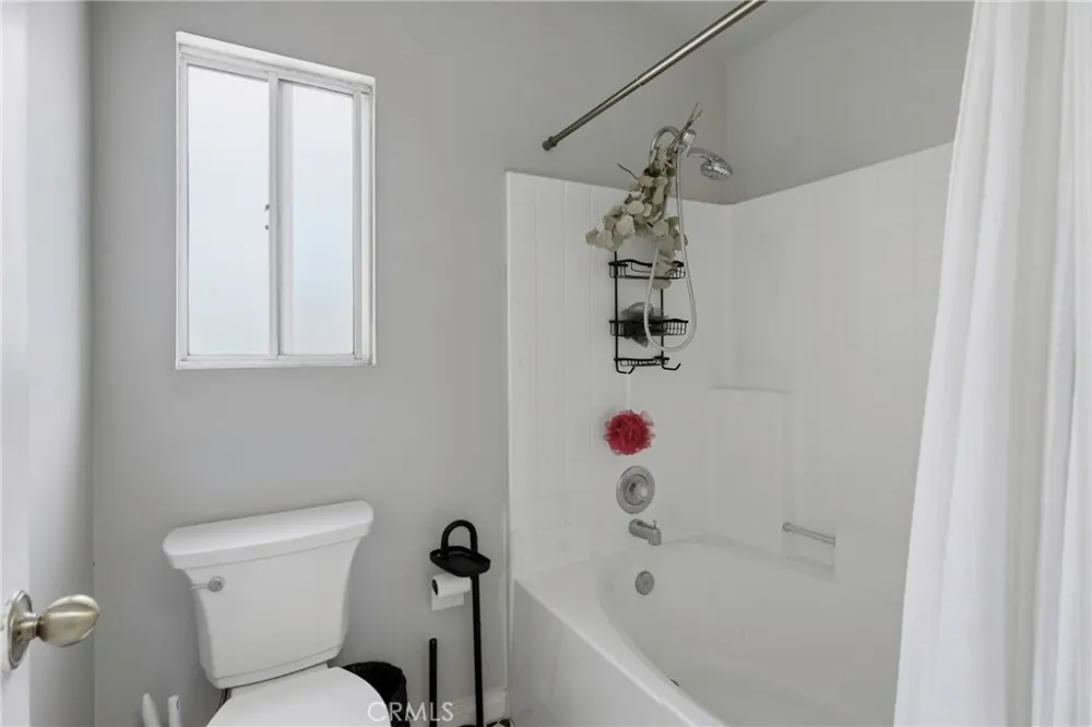 22311 Cardiff Saugus, CA 91350