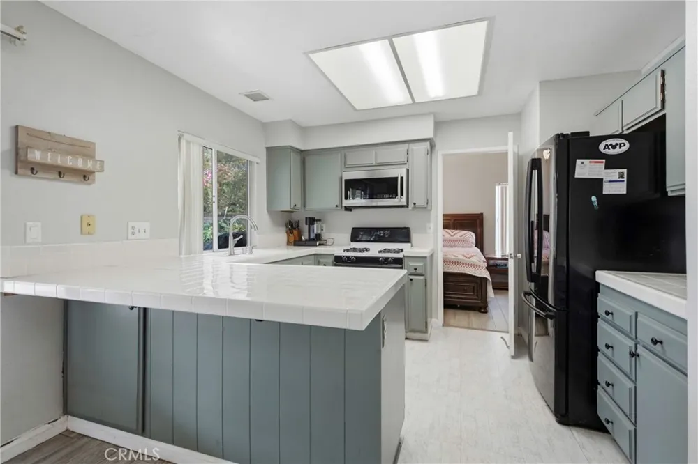 22311 Cardiff Saugus, CA 91350
