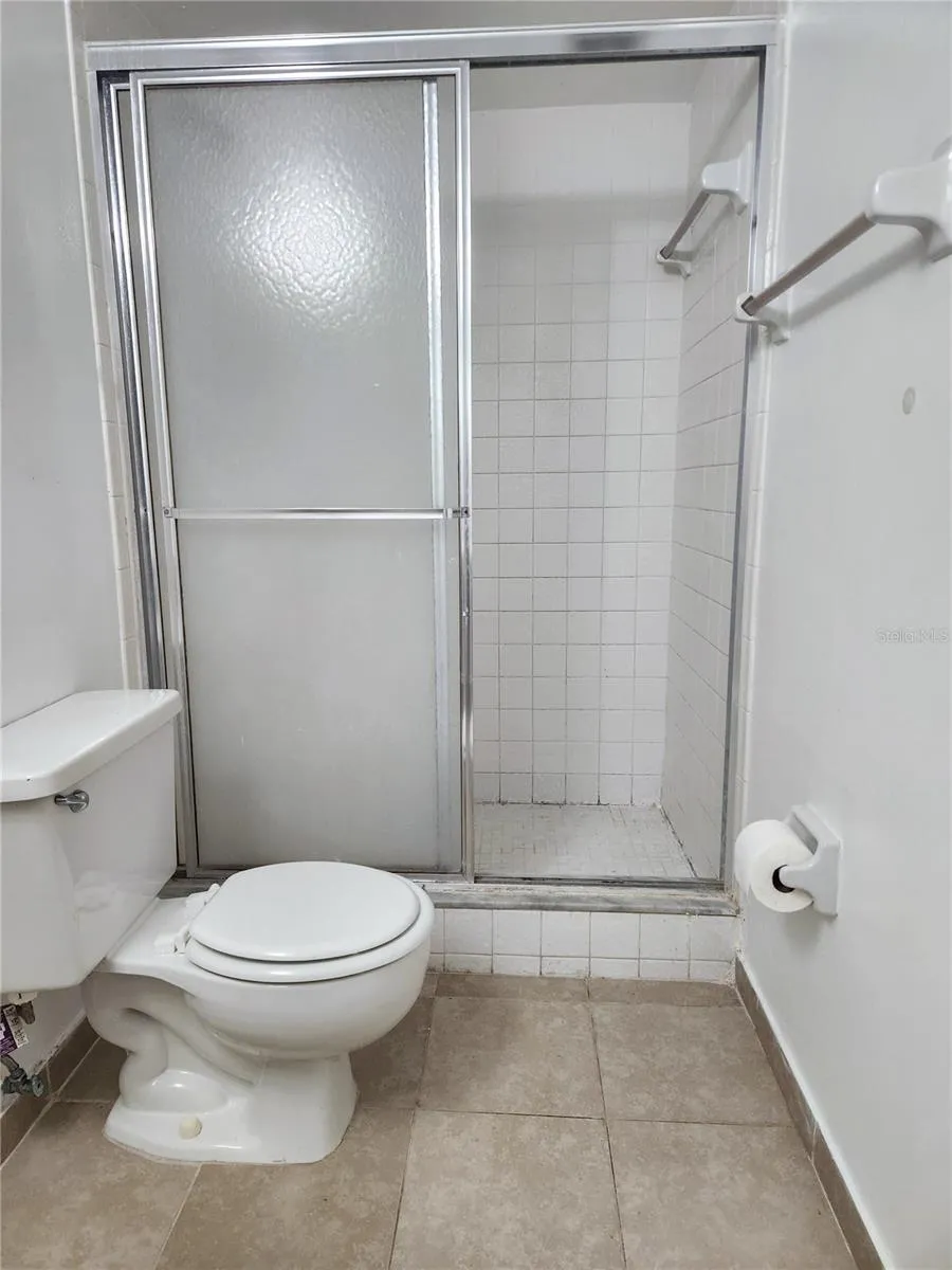 8215 FAIRWAYS CIRCLE #G202 ocala, FL 34472