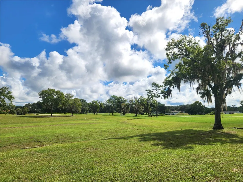 8215 FAIRWAYS CIRCLE #G202 ocala, FL 34472