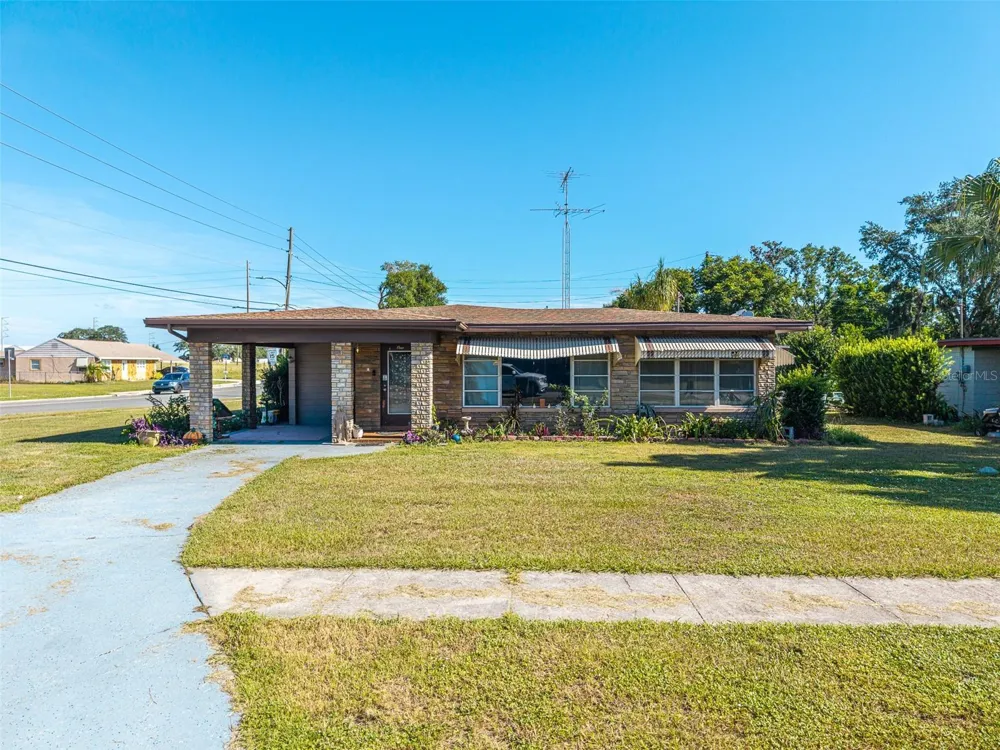 1 E WOLF STREET Avon Park, FL 33825