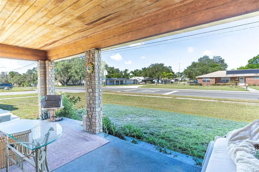 1 E WOLF STREET Avon Park, FL 33825