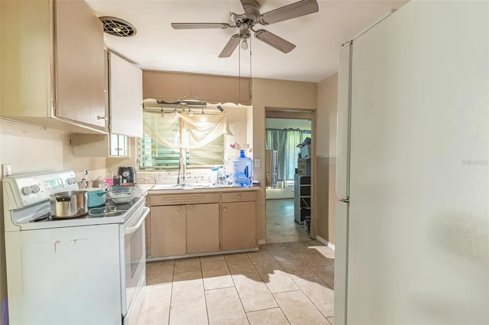 1 E WOLF STREET Avon Park, FL 33825