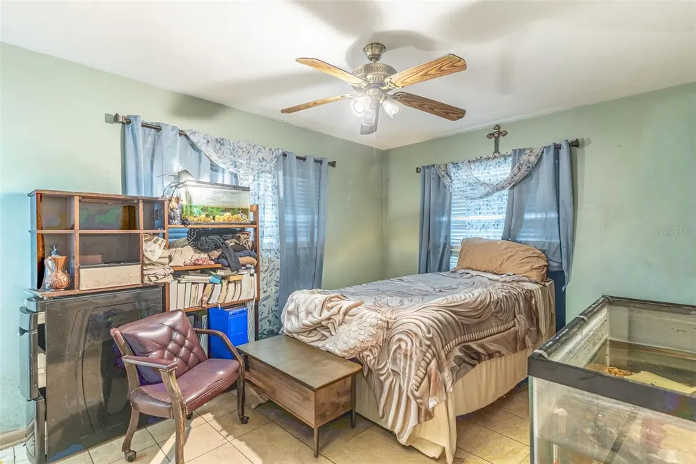 1 E WOLF STREET Avon Park, FL 33825