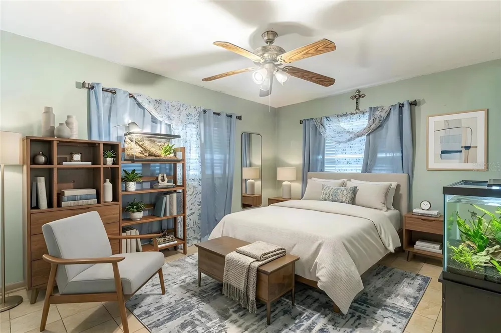 1 E WOLF STREET Avon Park, FL 33825
