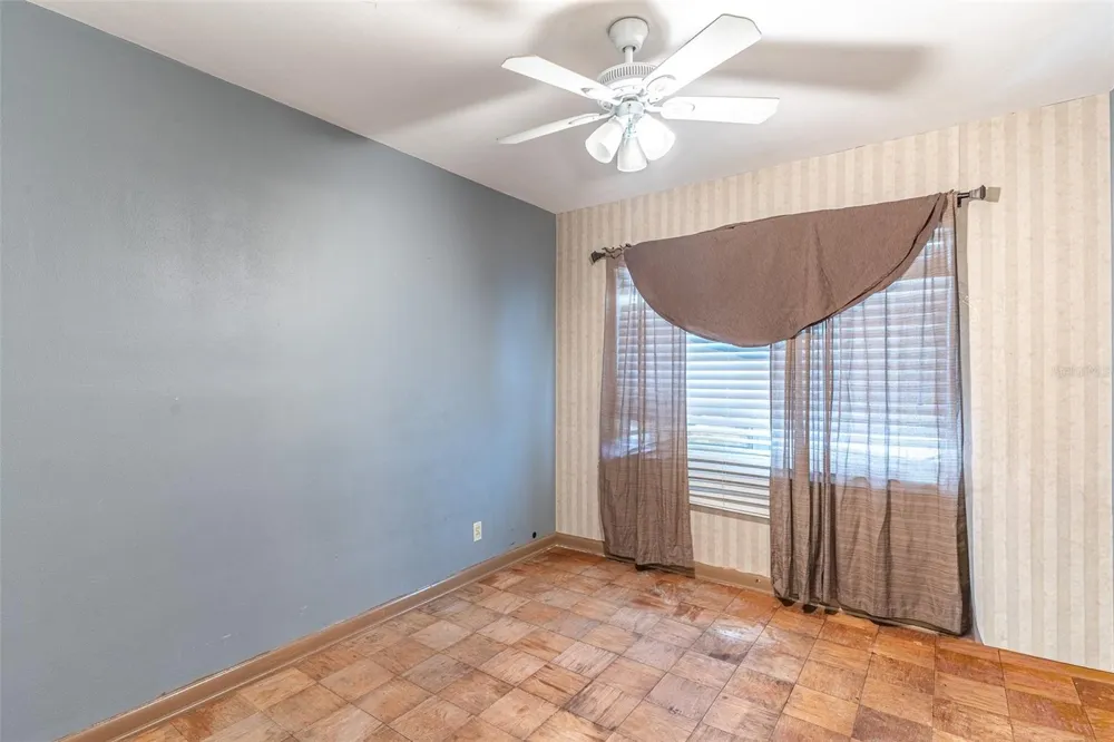 1 E WOLF STREET Avon Park, FL 33825