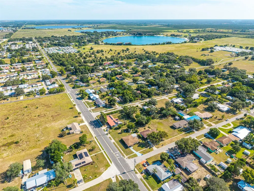 1 E WOLF STREET Avon Park, FL 33825