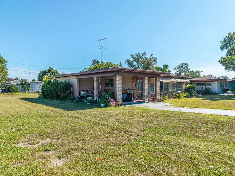 1 E WOLF STREET Avon Park, FL 33825