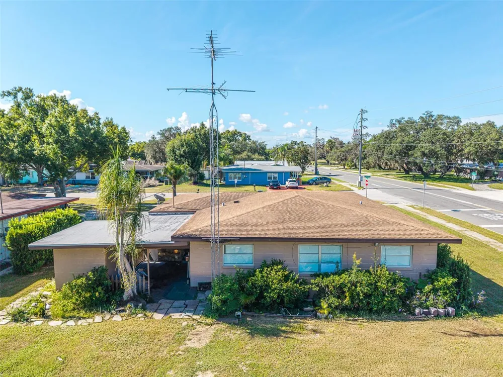 1 E WOLF STREET Avon Park, FL 33825