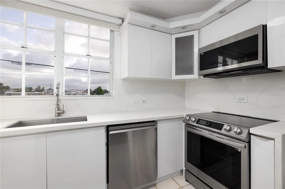 650 CALLE CECILIANA #704 San Juan, PR 00926