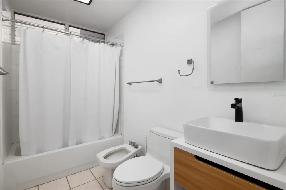 650 CALLE CECILIANA #704 San Juan, PR 00926
