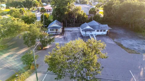 1042 DIXIE FREEWAY
