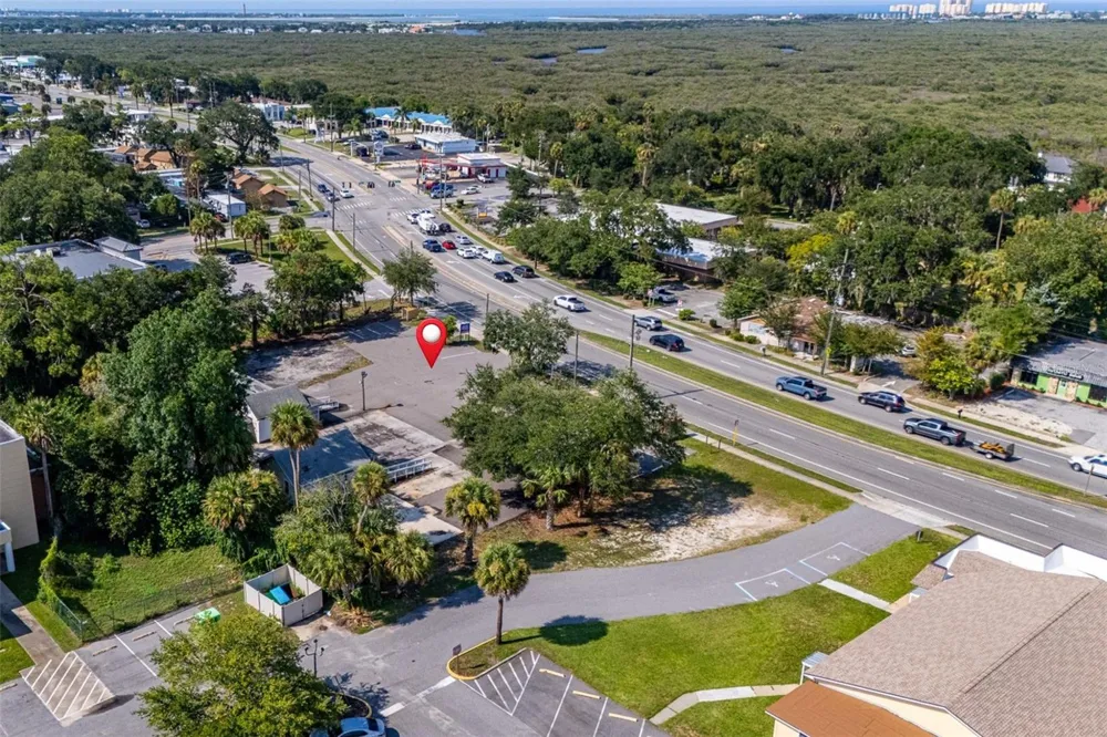 1042 DIXIE FREEWAY New Smyrna Beach, FL 32168