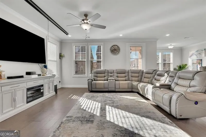1070 Poppy PTE Alpharetta, GA 30004