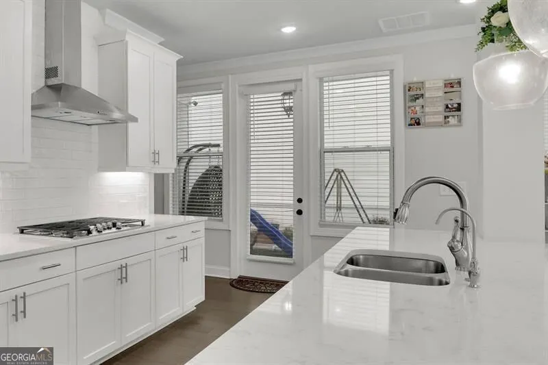 1070 Poppy PTE Alpharetta, GA 30004