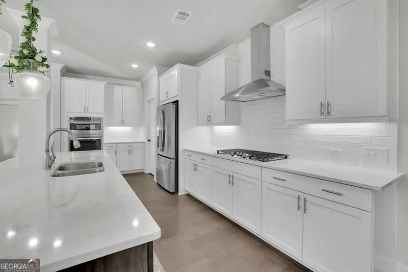 1070 Poppy PTE Alpharetta, GA 30004