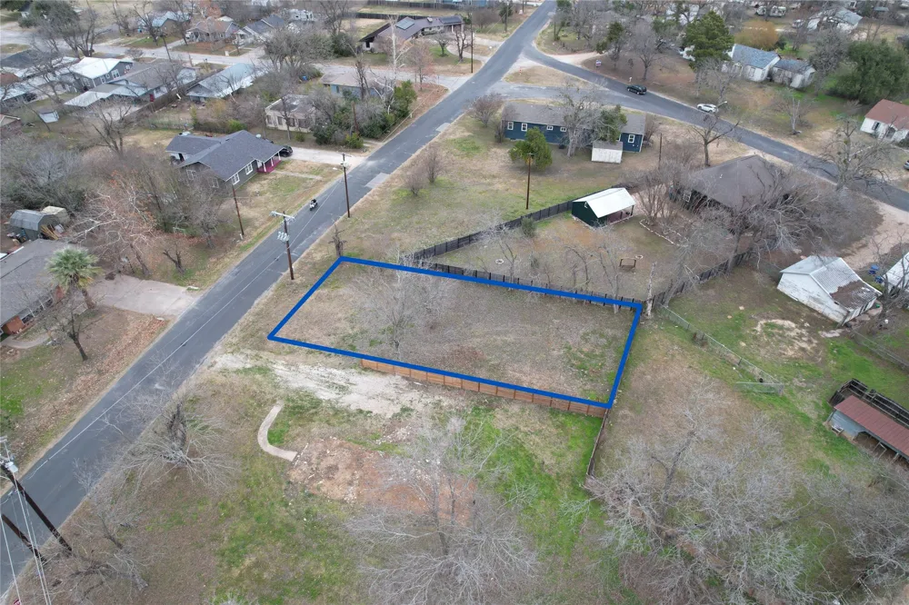 Lexington Road Elgin, TX 78621