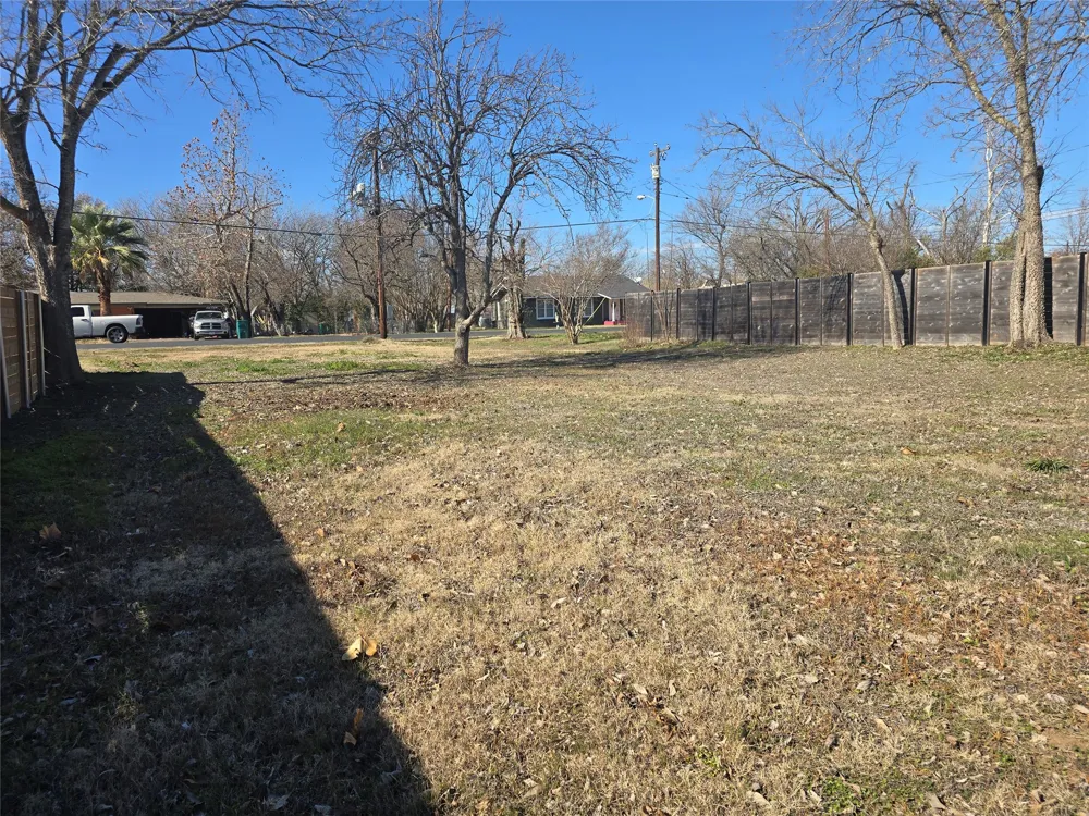 Lexington Road Elgin, TX 78621