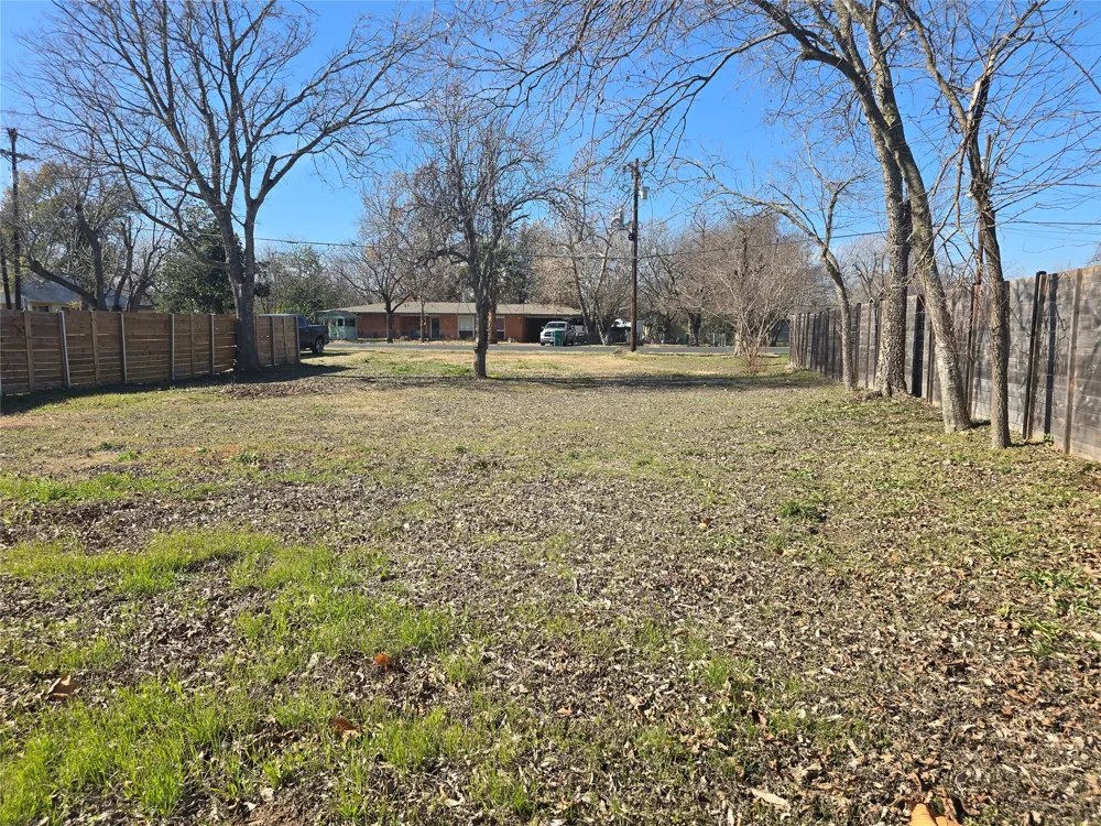 Lexington Road Elgin, TX 78621
