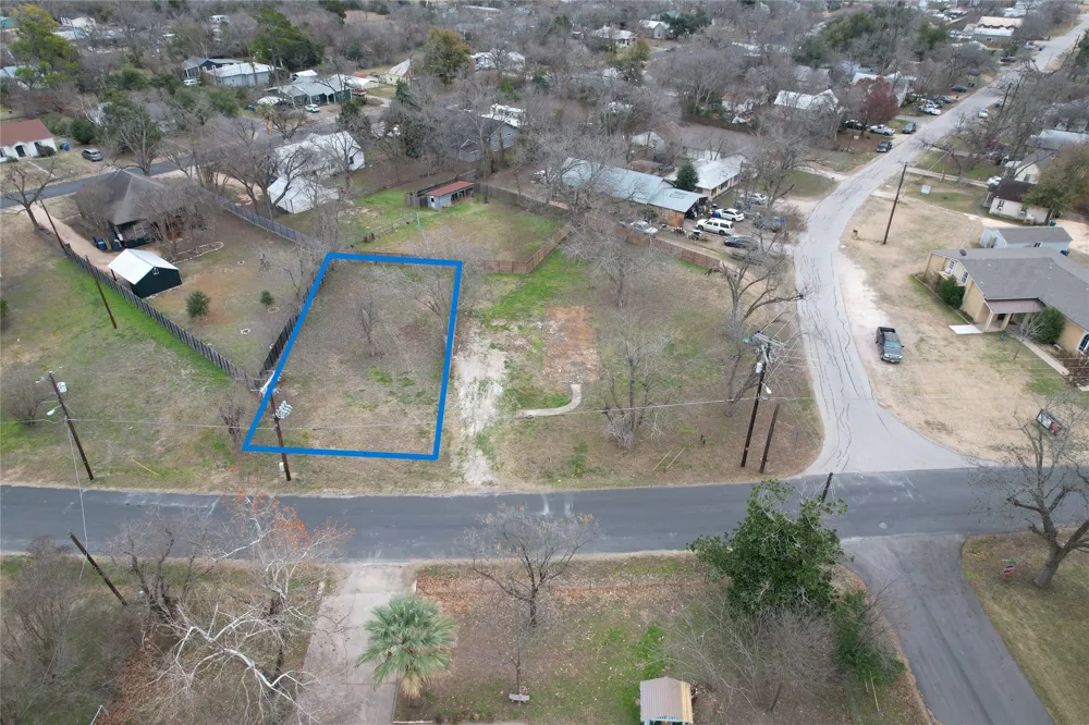 Lexington Road Elgin, TX 78621
