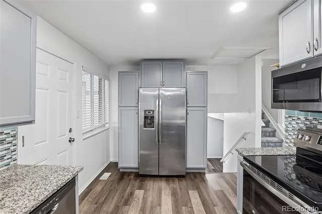 1635 Hartley Court Longmont, CO 80501