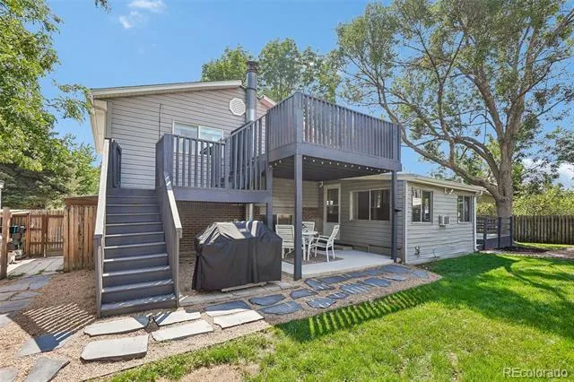1635 Hartley Court Longmont, CO 80501