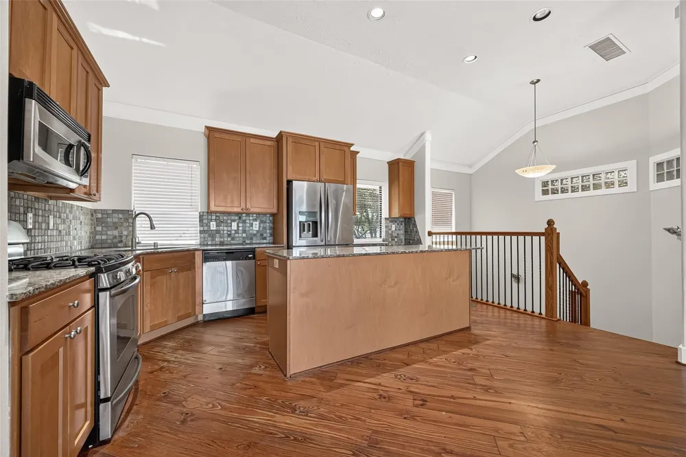 3410 St Emanuel Street Houston, TX 77004