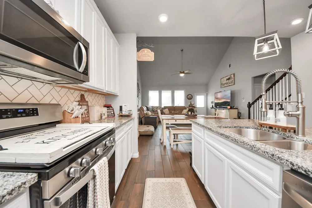 2394 Bishop Lagoon Way La Porte, TX 77571