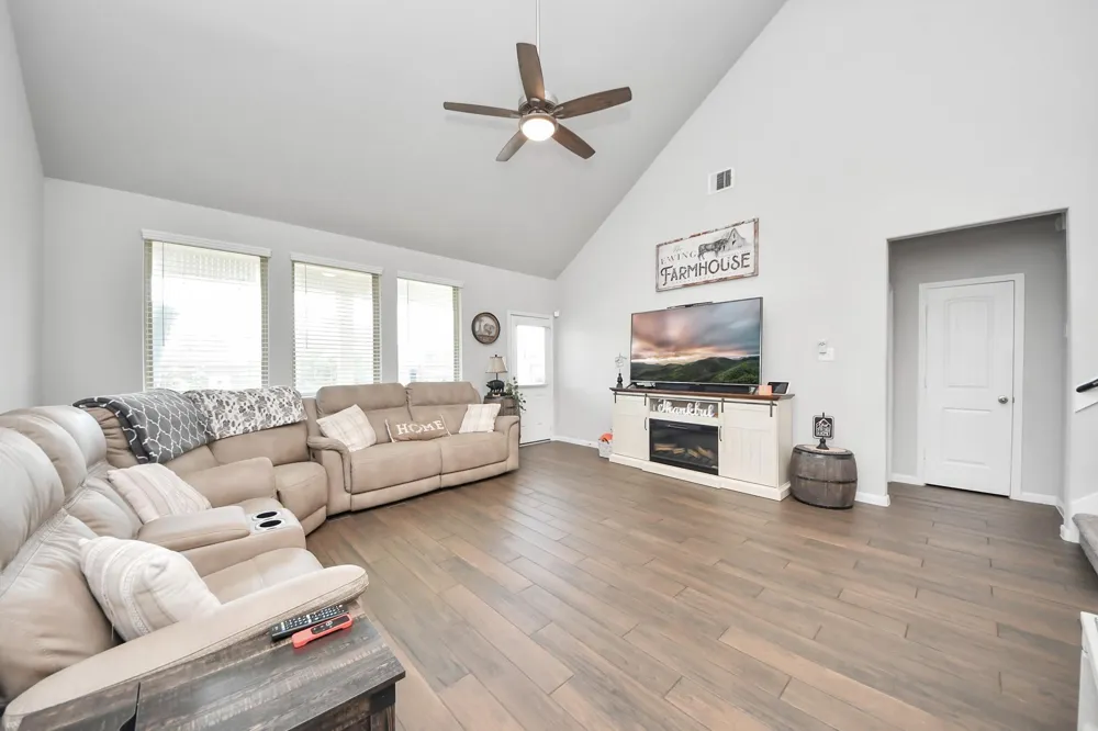 2394 Bishop Lagoon Way La Porte, TX 77571