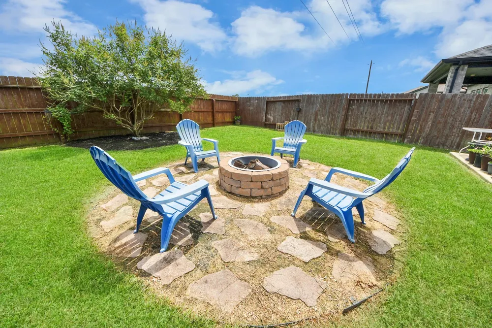 2394 Bishop Lagoon Way La Porte, TX 77571