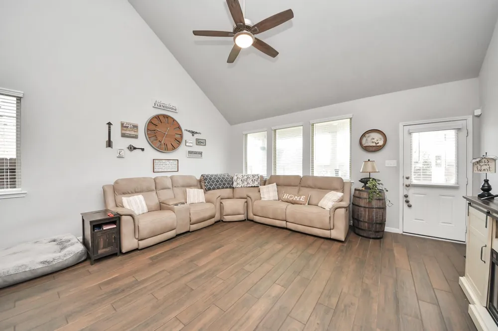 2394 Bishop Lagoon Way La Porte, TX 77571