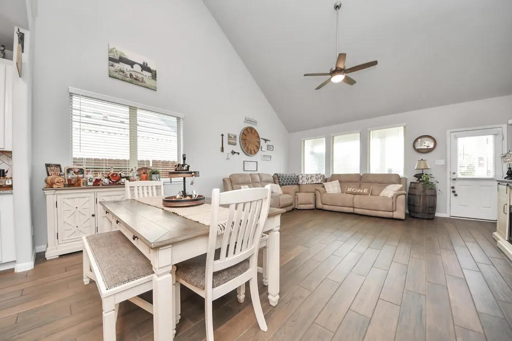 2394 Bishop Lagoon Way La Porte, TX 77571