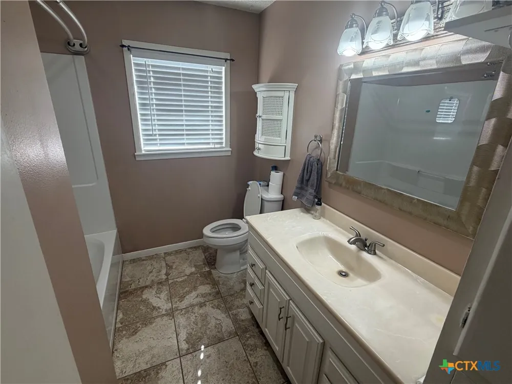 1801 E Walnut Avenue Victoria, TX 77901