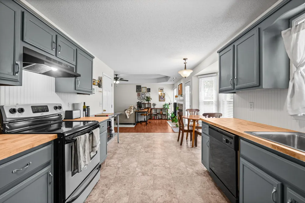 3856 Marla Cir Clarksville, TN 37042