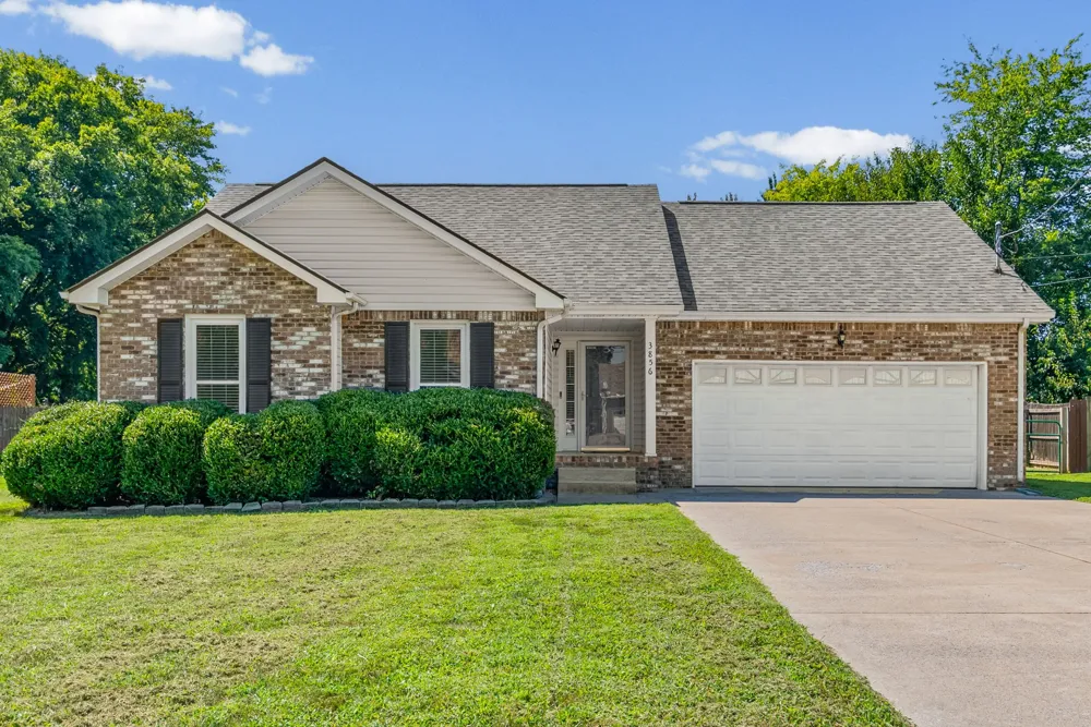 3856 Marla Cir Clarksville, TN 37042