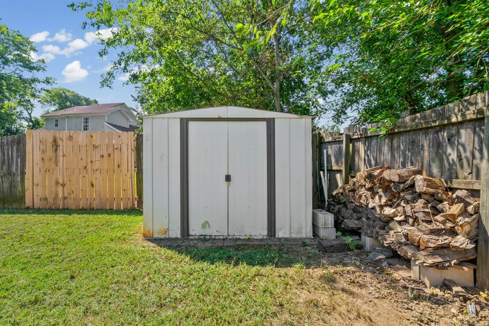 3856 Marla Cir Clarksville, TN 37042