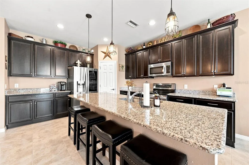 4807 68TH STREET CIRCLE E Bradenton, FL 34203
