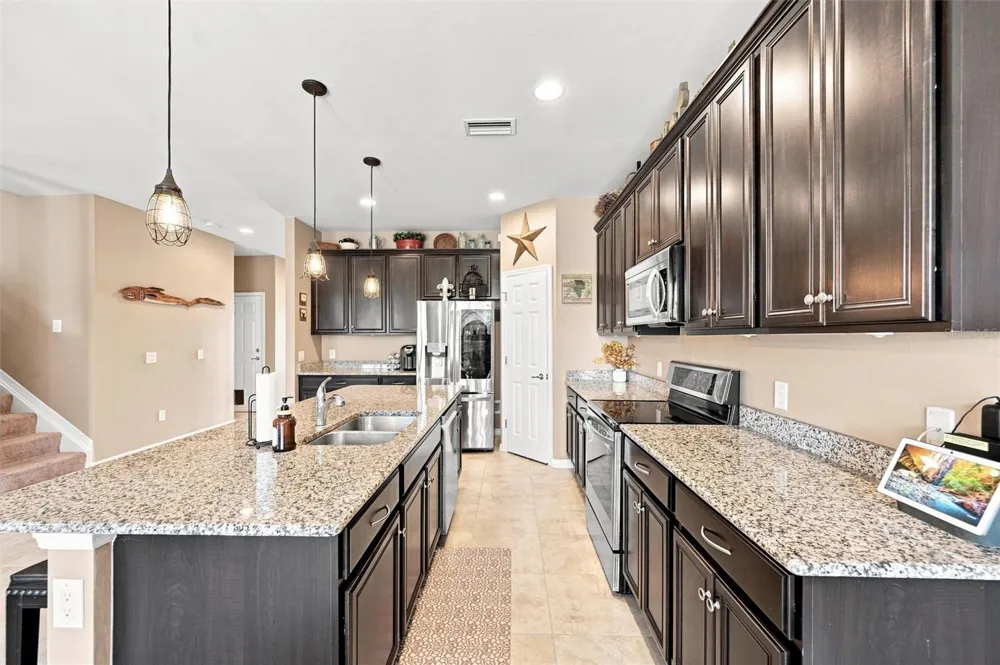 4807 68TH STREET CIRCLE E Bradenton, FL 34203